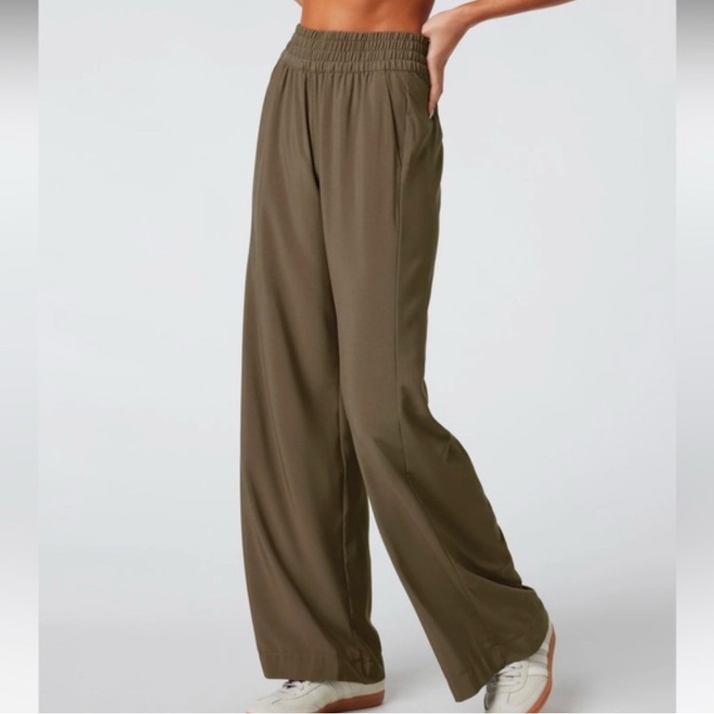 Vuori Villa Wide Leg Pants